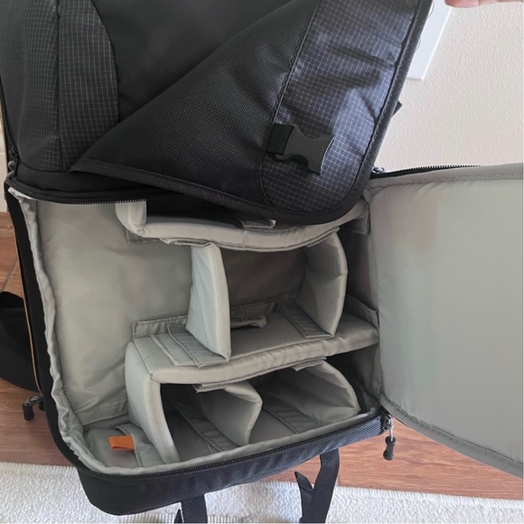 NWOT Lowepro Camera Bag - Picture 5 of 10